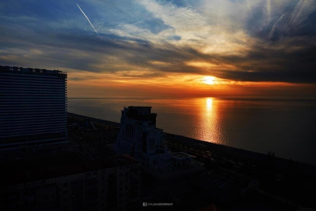 Luxury Apartments Batumi Exterior foto