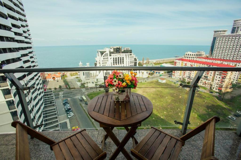 Luxury Apartments Batumi Exterior foto