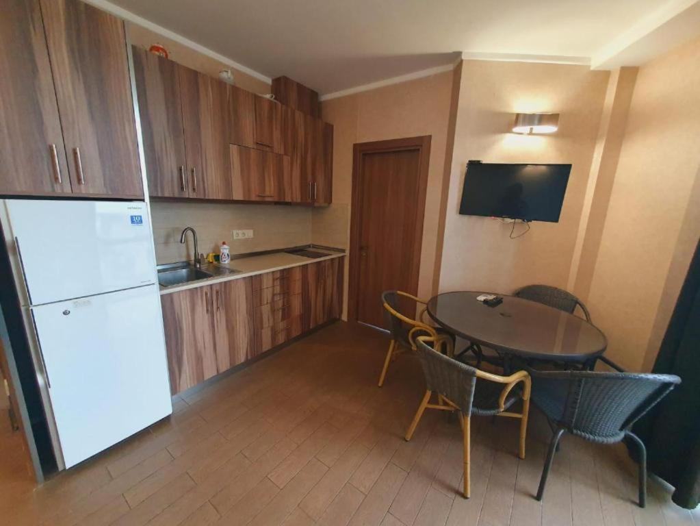 Luxury Apartments Batumi Exterior foto
