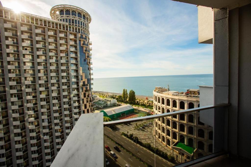 Luxury Apartments Batumi Exterior foto