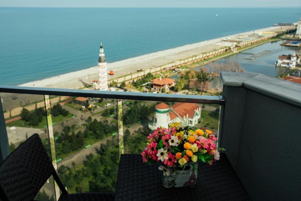 Luxury Apartments Batumi Exterior foto